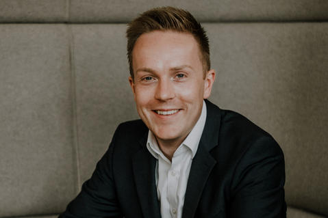 Julian Kux, Manager, Leasing & Customer Experience Germany Julian Kux, Manager, Leasing & Customer Experience Germany